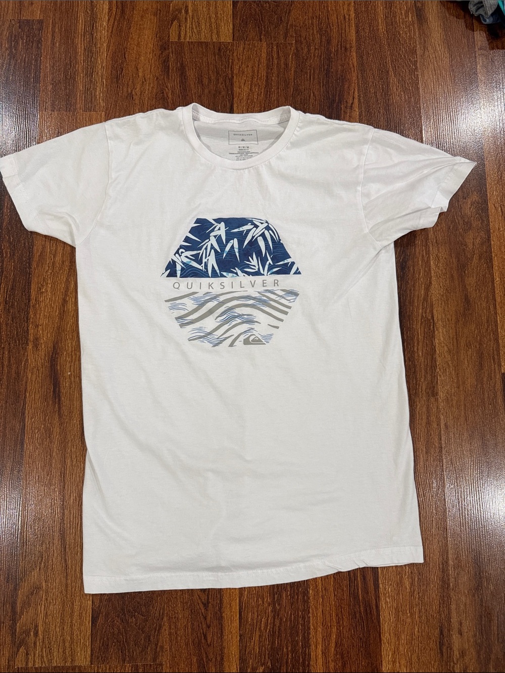 Quiksilver White Tee with Blue Graphic Hex Logo